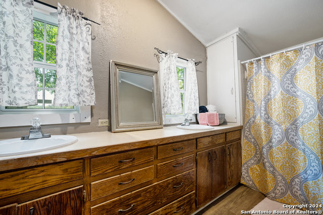 109 Waring Welfare Property Photo 15