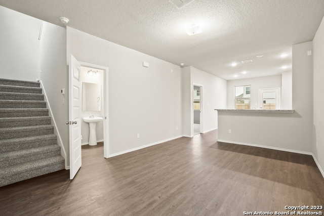 9311 Graze Land Drive Property Photo 3