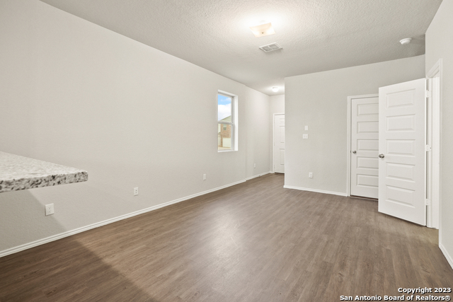 9311 Graze Land Drive Property Photo 4
