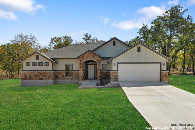 140 Great Oaks Blvd Property Photo 1