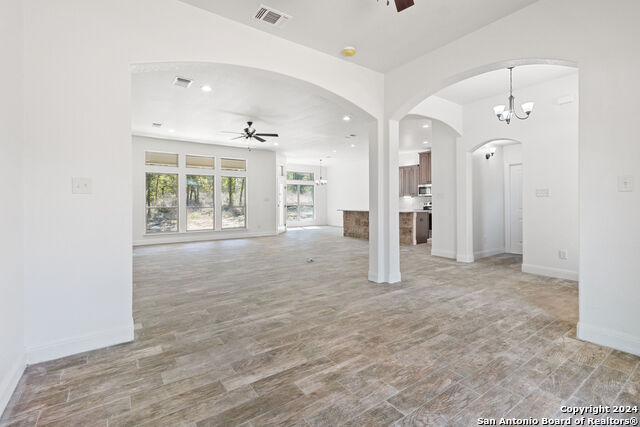140 Great Oaks Blvd Property Photo 2