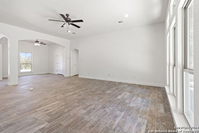 140 Great Oaks Blvd Property Photo 4