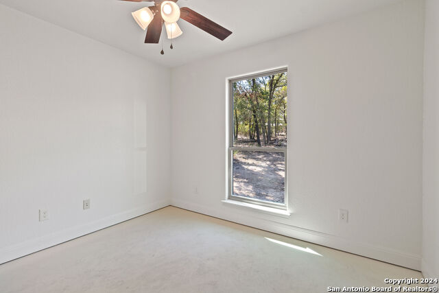 140 Great Oaks Blvd Property Photo 27