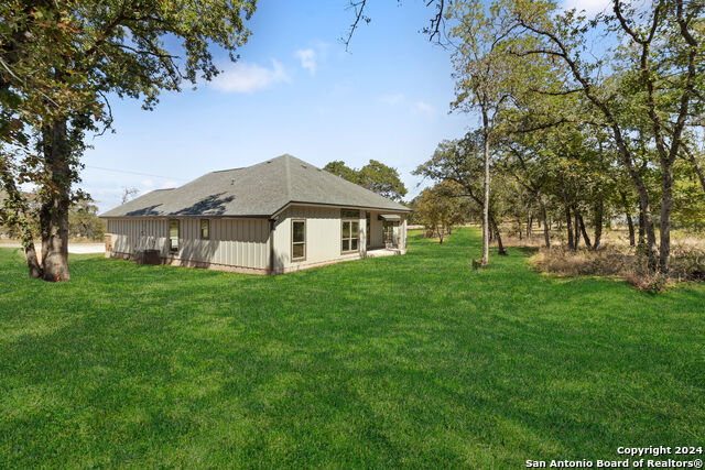140 Great Oaks Blvd Property Photo 29