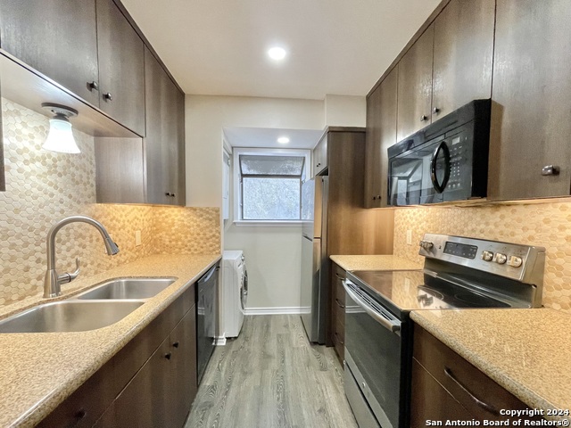 3843 Barrington St Property Photo 2