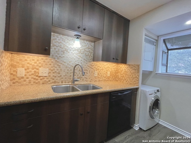 3843 Barrington St Property Photo 3