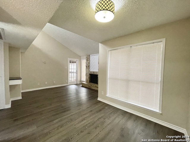 3843 Barrington St Property Photo 10