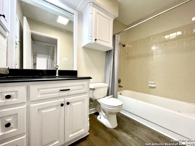 3843 Barrington St Property Photo 13