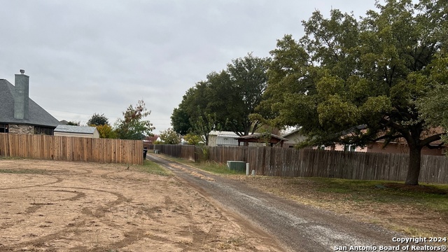 702 34th Street Property Photo 5