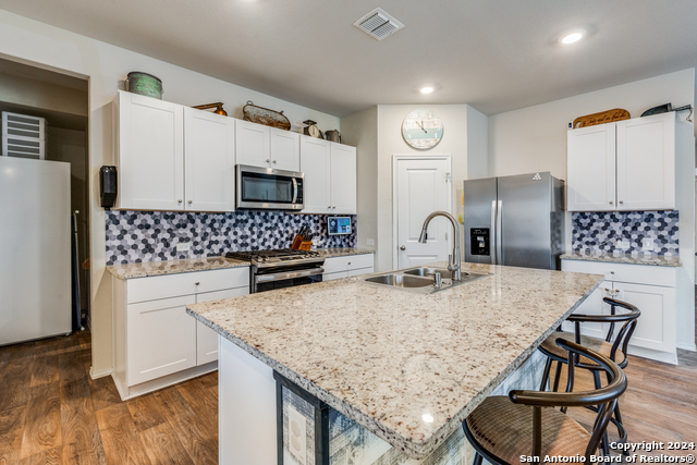 292 Middle Green Loop Property Photo 5