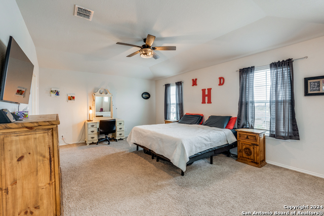292 Middle Green Loop Property Photo 12