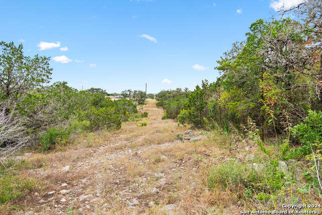 00 Valley Oaks Ranch Phase 2 Property Photo 6