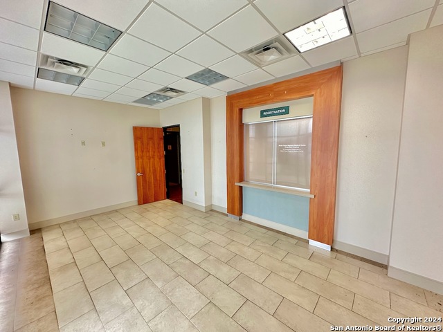 1222 W Oaklawn Rd Property Photo 3