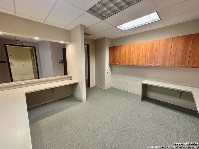 1222 W Oaklawn Rd Property Photo 7