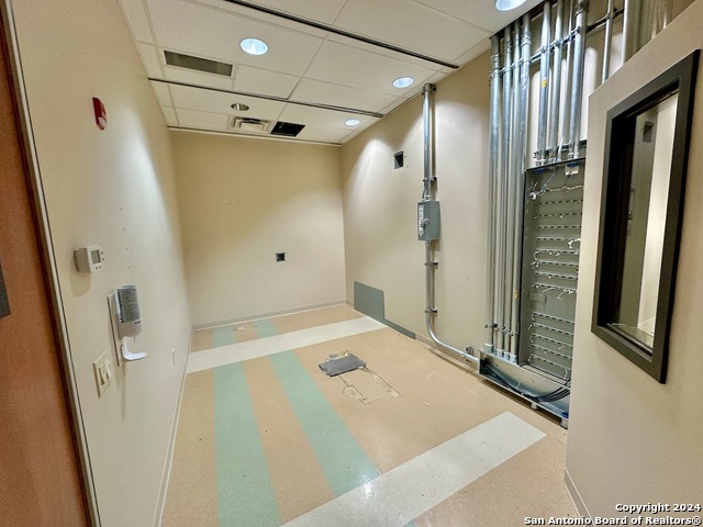 1222 W Oaklawn Rd Property Photo 13