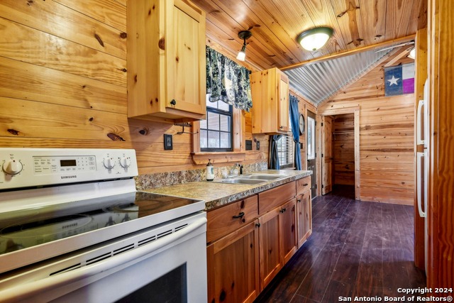 944 Fm 3351 Property Photo 12