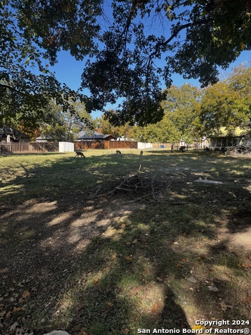 1052 Hayselton Ave Property Photo 2