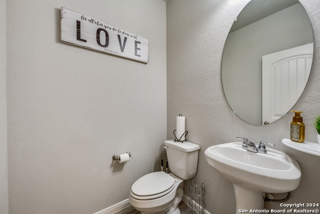 7939 Blackhawk Pass Property Photo 5