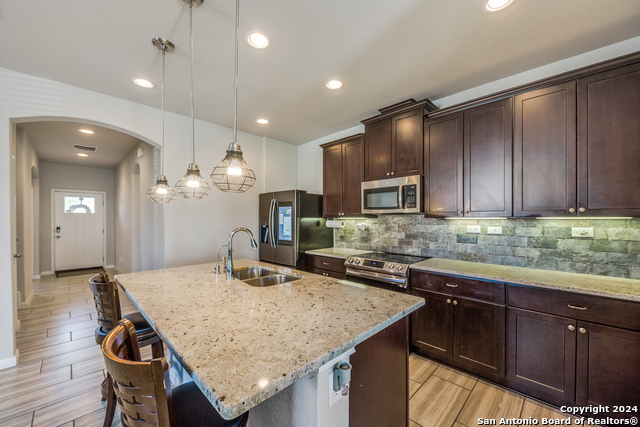 7939 Blackhawk Pass Property Photo 10