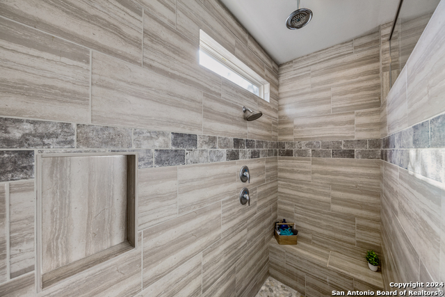 7939 Blackhawk Pass Property Photo 31