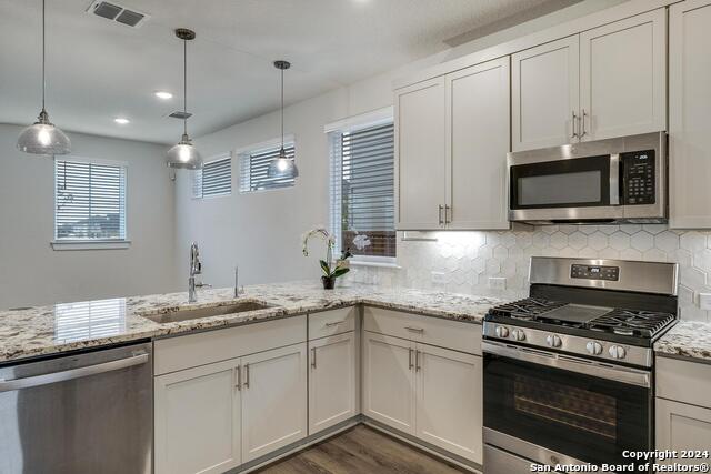 9607 Stillwater Pass Property Photo 16