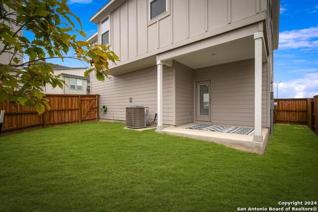 9607 Stillwater Pass Property Photo 33