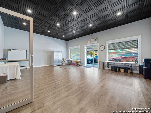 1006 C St Property Photo 6
