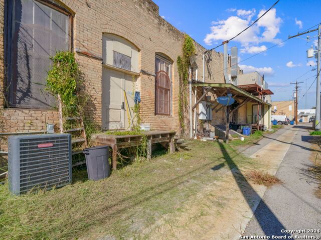 1006 C St Property Photo 20