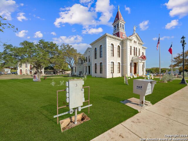 1006 C St Property Photo 25