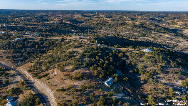 259 Lookout Point N Property Photo 11