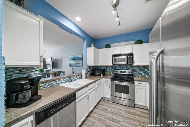 13517 Bristow Dawn Property Photo 8