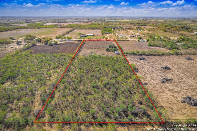 675 W County Road 672 Property Photo 4