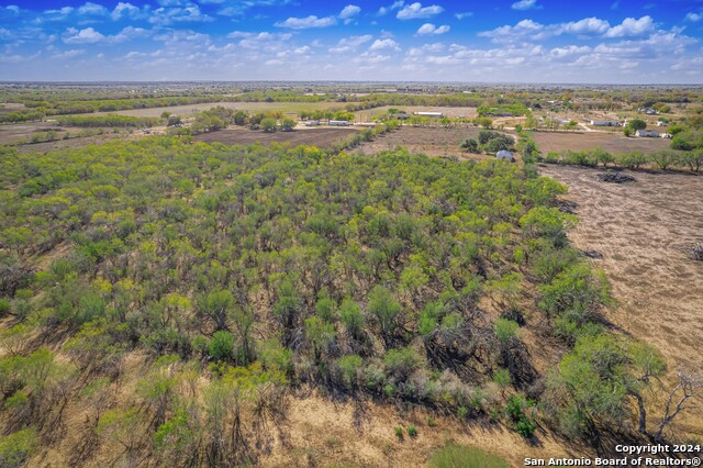 675 W County Road 672 Property Photo 6