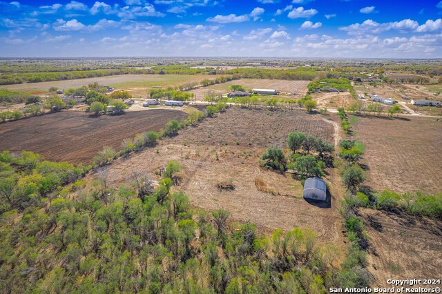 675 W County Road 672 Property Photo 7