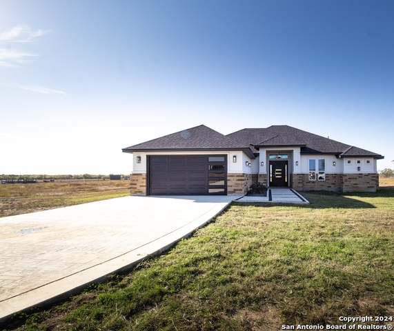9767 Crow Ln Property Photo 2