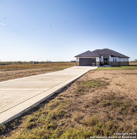 9767 Crow Ln Property Photo 3