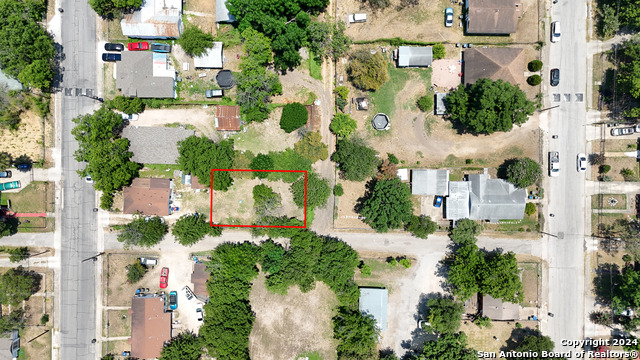 242 Stonewall St 1 Property Photo 2