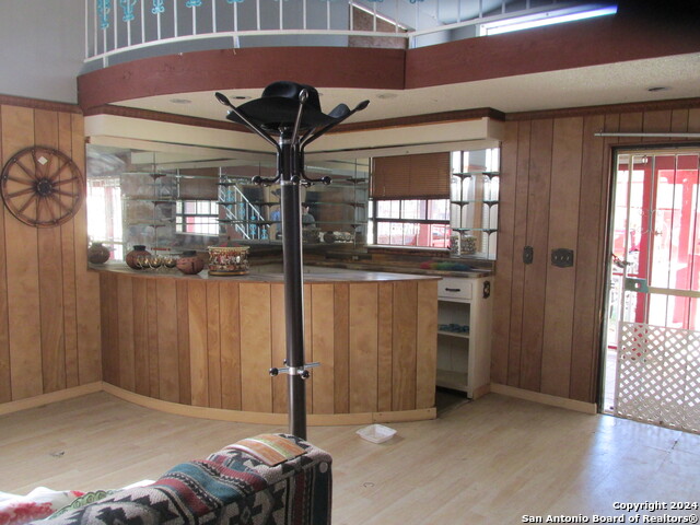 617 S Bynum Property Photo 1