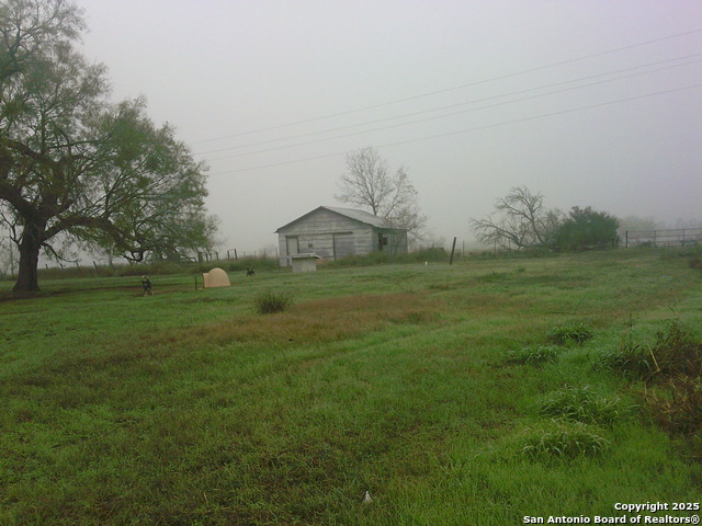 703 N Anglin Property Photo 5