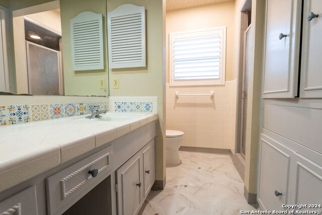 123 Granada Dr Property Photo 7