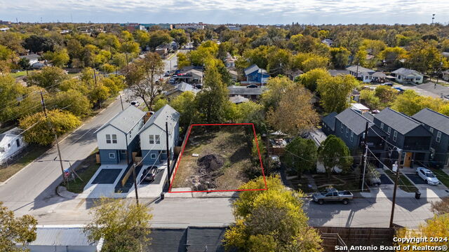 1846 E Crockett St Property Photo 3