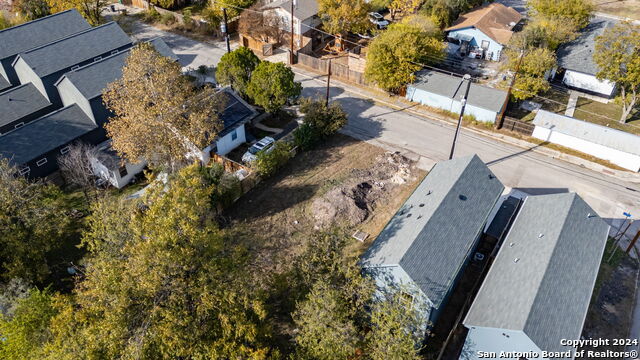 1846 E Crockett St Property Photo 5