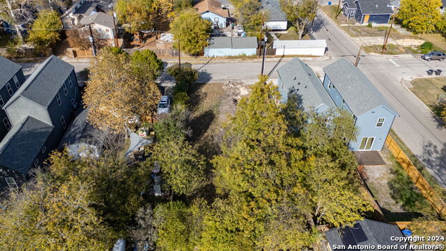 1846 E Crockett St Property Photo 6
