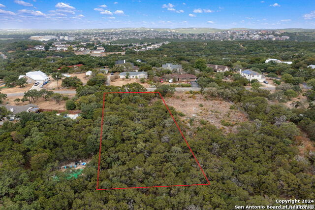 15822 White Fawn Dr Property Photo 4
