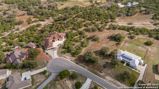 168 Kiwi Ln Property Photo 3