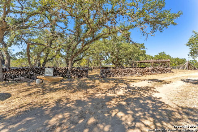 733 Windmill Ridge Property Photo 16
