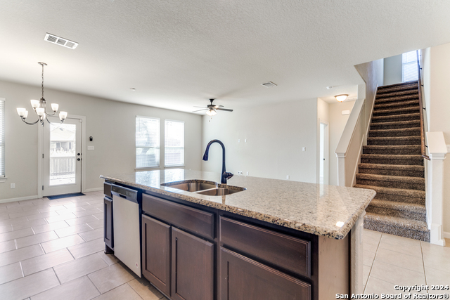 25711 Velvet Creek Property Photo 7