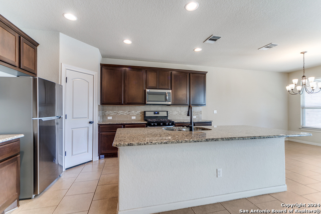 25711 Velvet Creek Property Photo 8