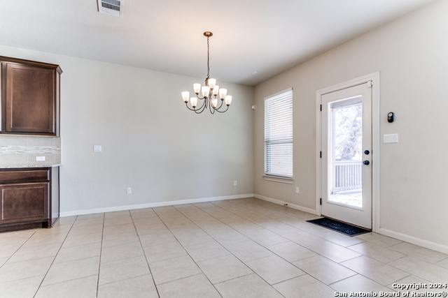 25711 Velvet Creek Property Photo 9
