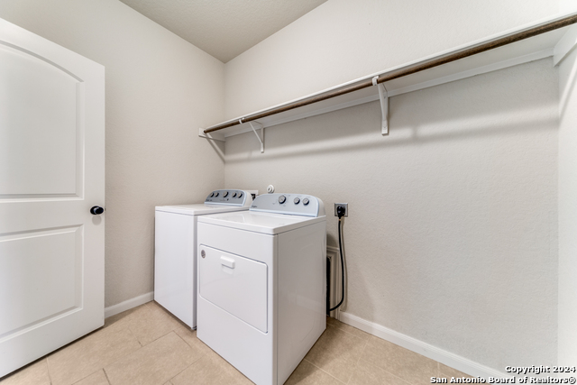 25711 Velvet Creek Property Photo 23
